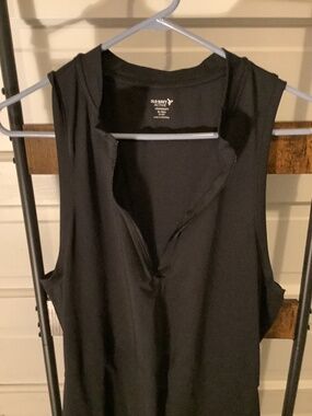 Old navy black athletic dress with zipper collar. XL tall
